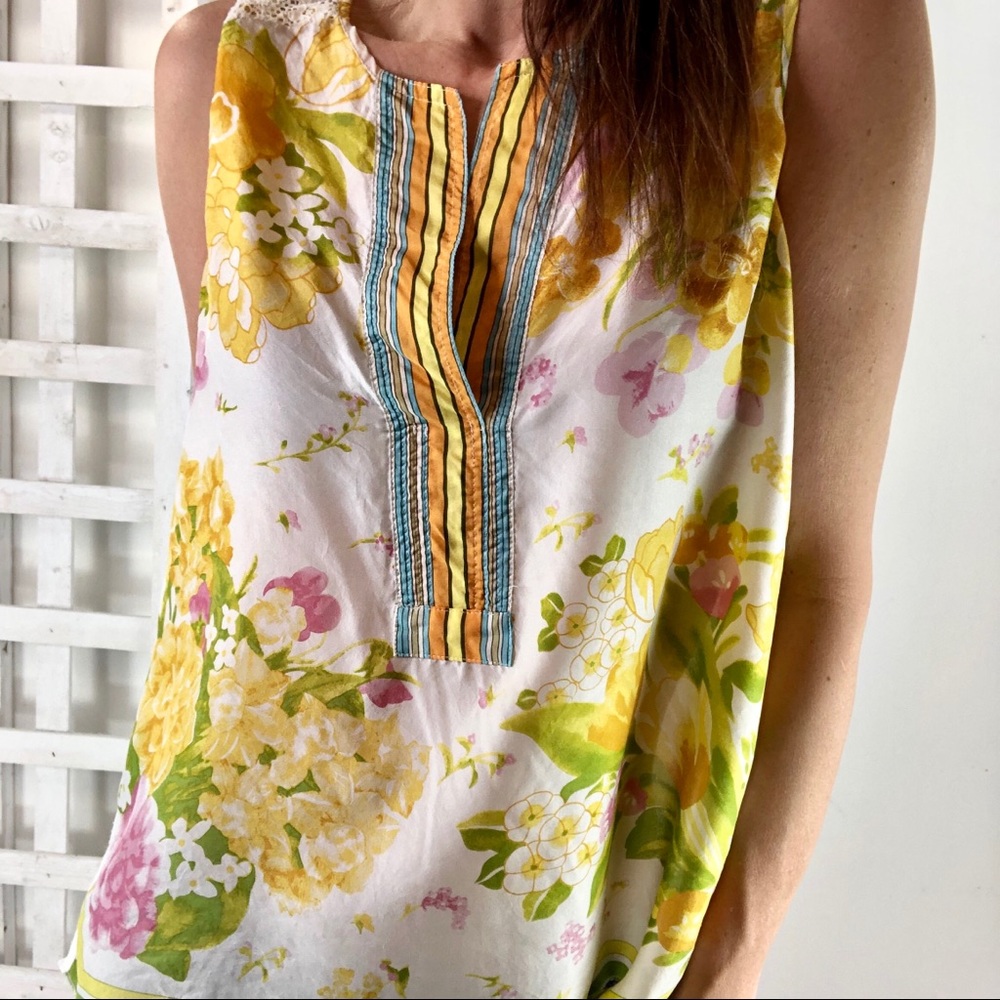 🔥Anthro Tiny Silk Blend Top tank Sz XS floral lac - Picture 2 of 8